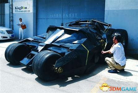 神还原！上海惊现“蝙蝠战车”：花费7万手工打造