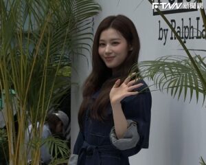SANA現身台北101！引上千名粉絲圍觀　自曝吃了「珍奶鳳梨酥」